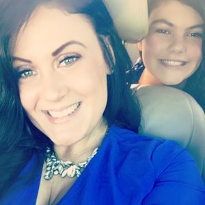 Meet your Posher, Nikki